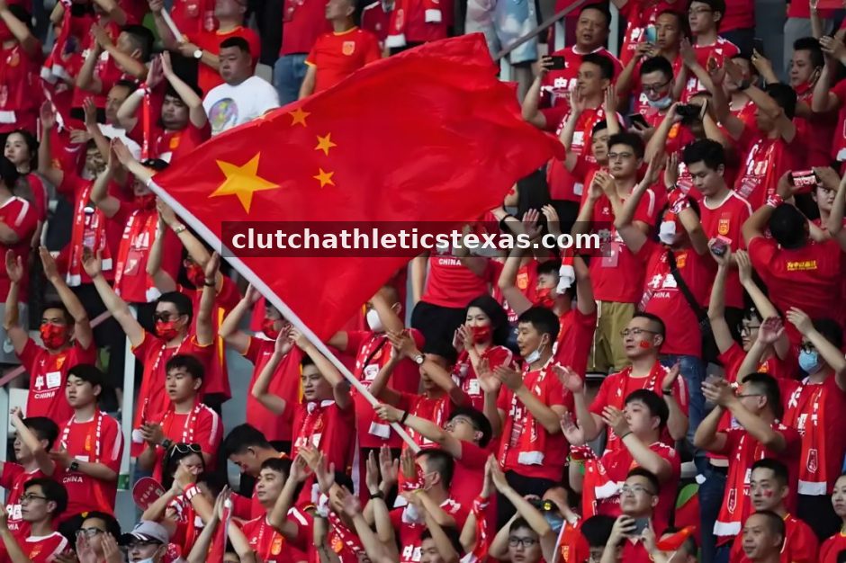 天空体育 编辑部团队协作分析赛事数据